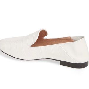 Halogen Sabrina flats in white croc